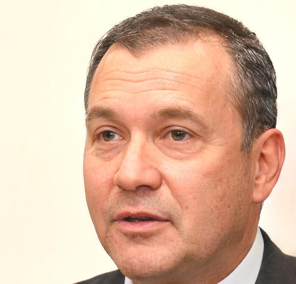 Finanzexperte Konstantin Weber